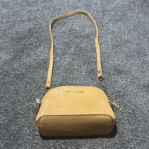 Mustard yellow Steve Madden crossbody